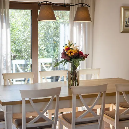 Semesterbostad Idyllische Mit Panorama Meerblick, Privatpool, Babybett, Aussendusche, Umgeben Von Oleander Und Oliven