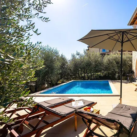 Idyllische Mit Panorama Meerblick, Privatpool, Babybett, Aussendusche, Umgeben Von Oleander Und Oliven Vakantiehuis