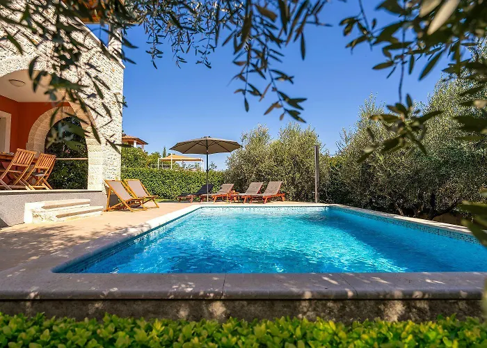 Idyllische Mit Panorama Meerblick, Privatpool, Babybett, Aussendusche, Umgeben Von Oleander Und Oliven Semesterbostad Poreč