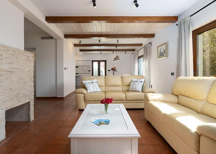 Idyllische Mit Panorama Meerblick, Privatpool, Babybett, Aussendusche, Umgeben Von Oleander Und Oliven Semesterbostad